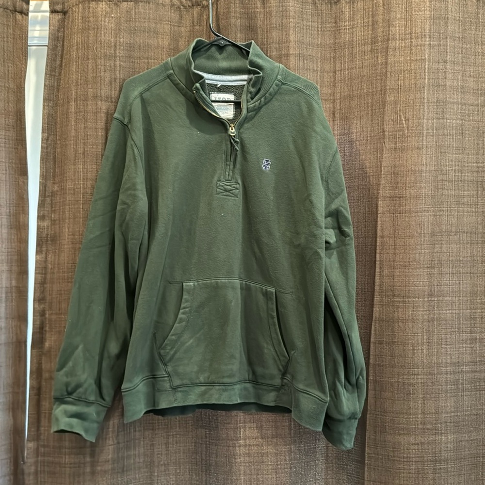 IZOD Crewneck